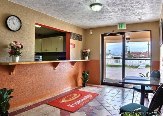 Econo Lodge Ottawa Interior photo