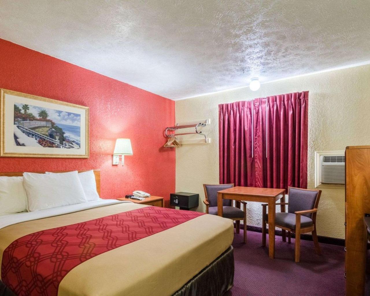 Econo Lodge Ottawa Exterior photo