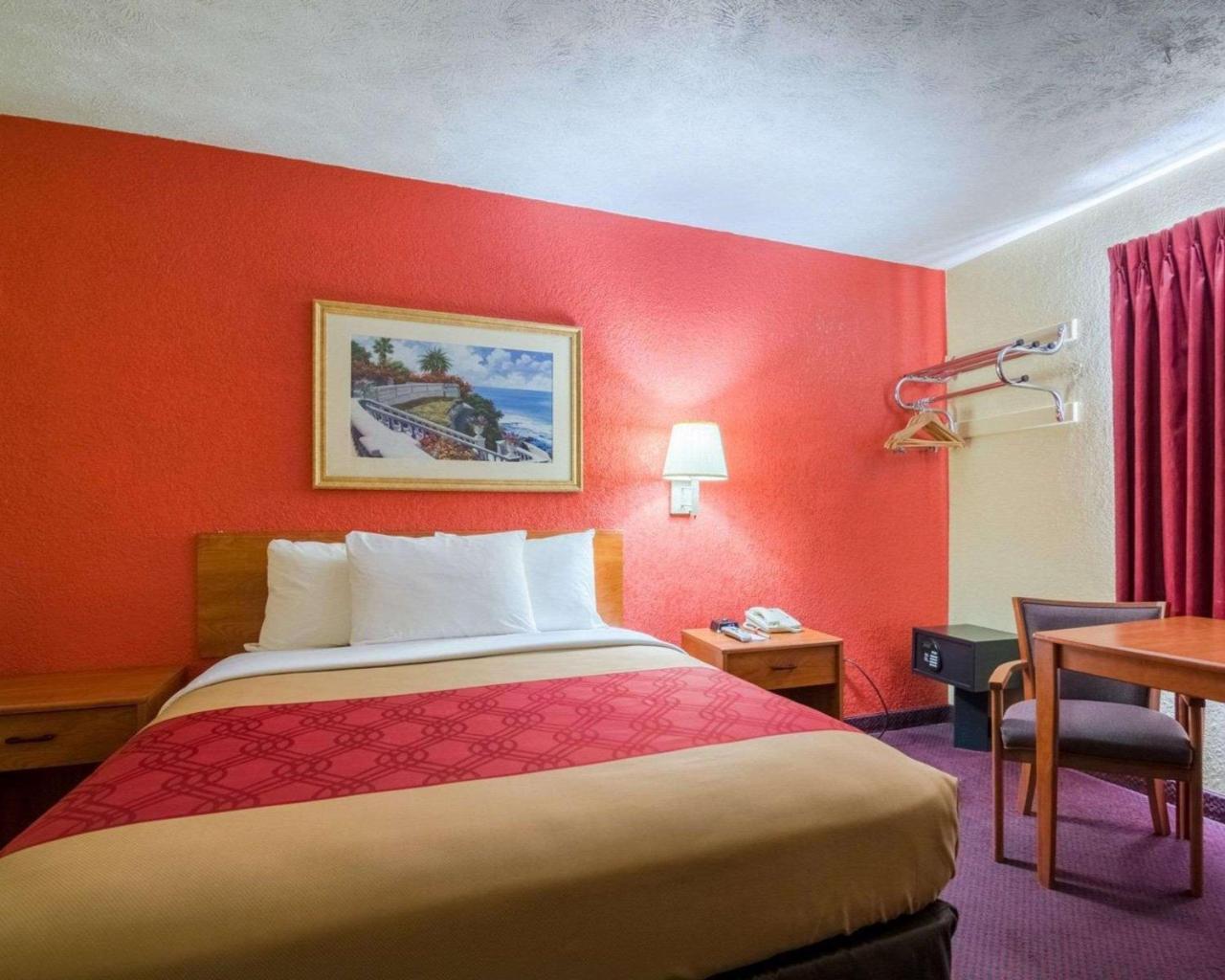 Econo Lodge Ottawa Exterior photo